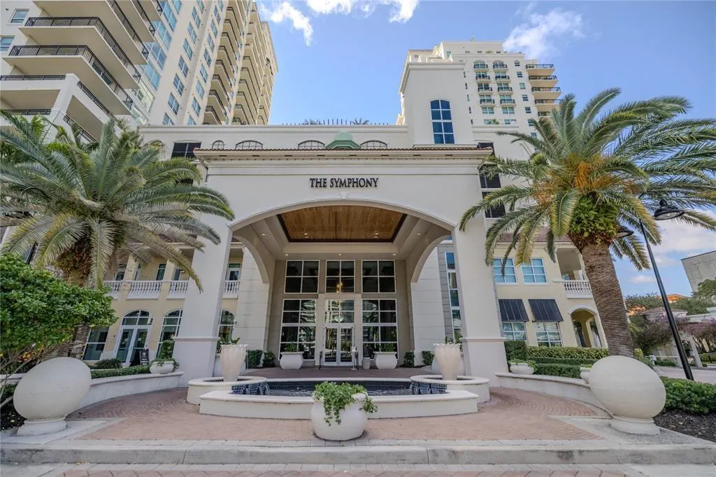 610 W Las Olas Blvd, #1216N