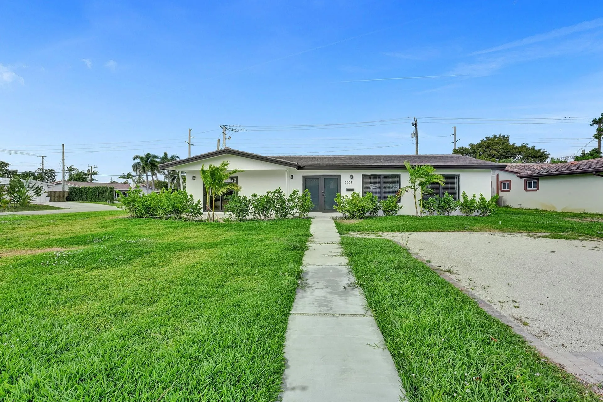 5501 NE 18th Ter