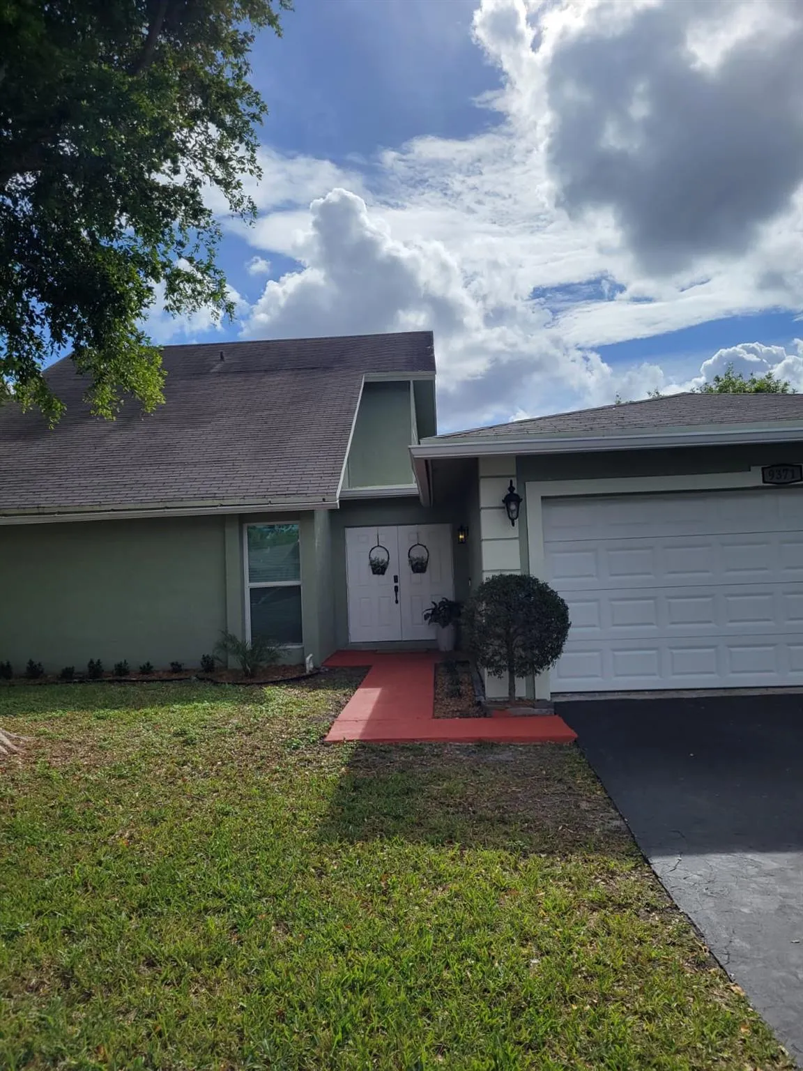 9371 NW 33rd Pl