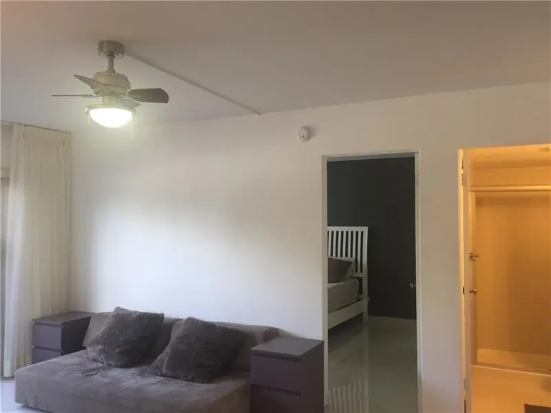 3220 Bayview Dr, #102