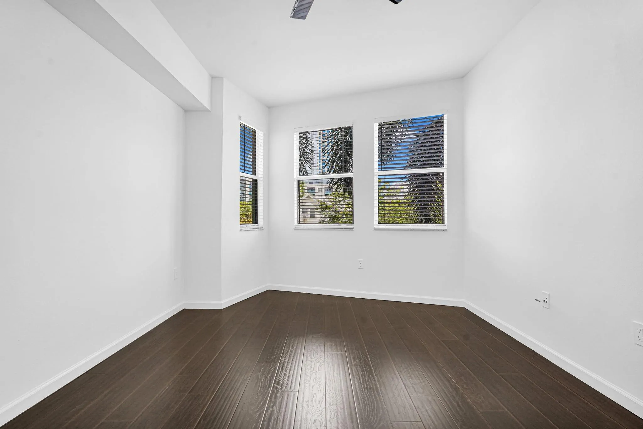 533 NE 3rd Ave, #230