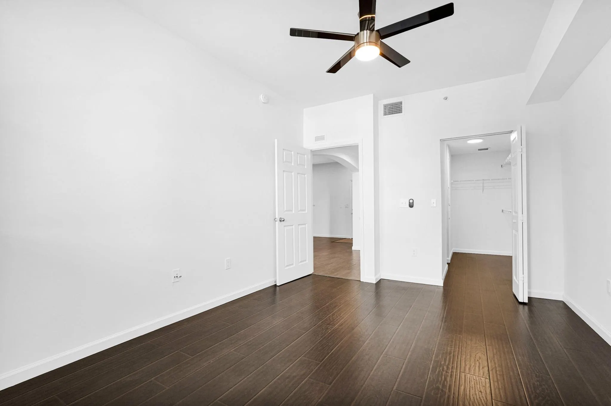 533 NE 3rd Ave, #230