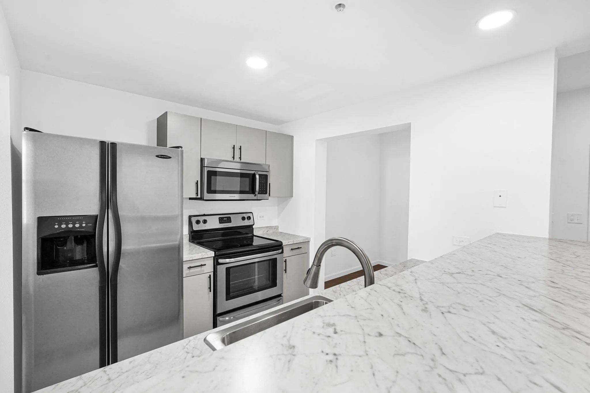 533 NE 3rd Ave, #230