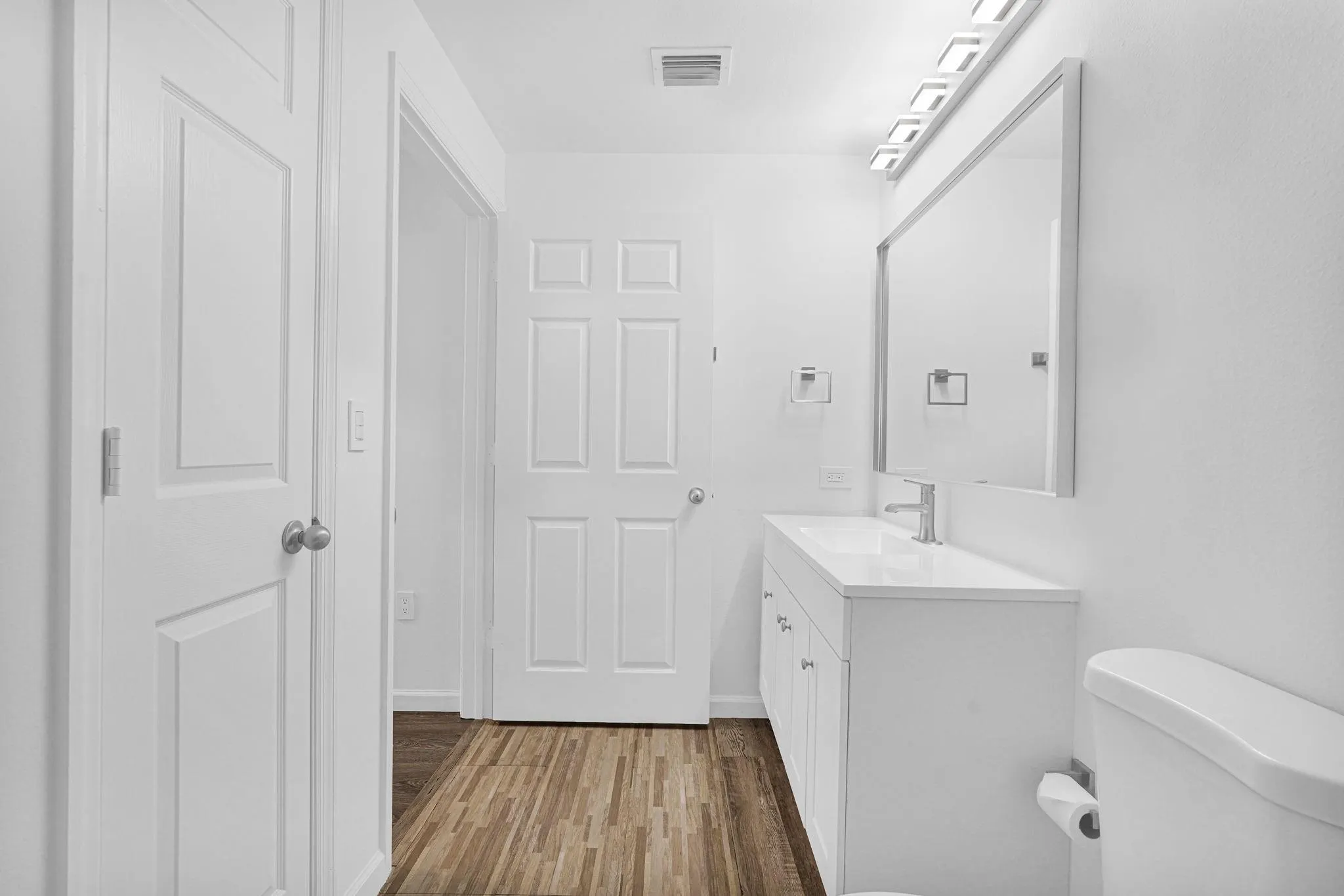 533 NE 3rd Ave, #230