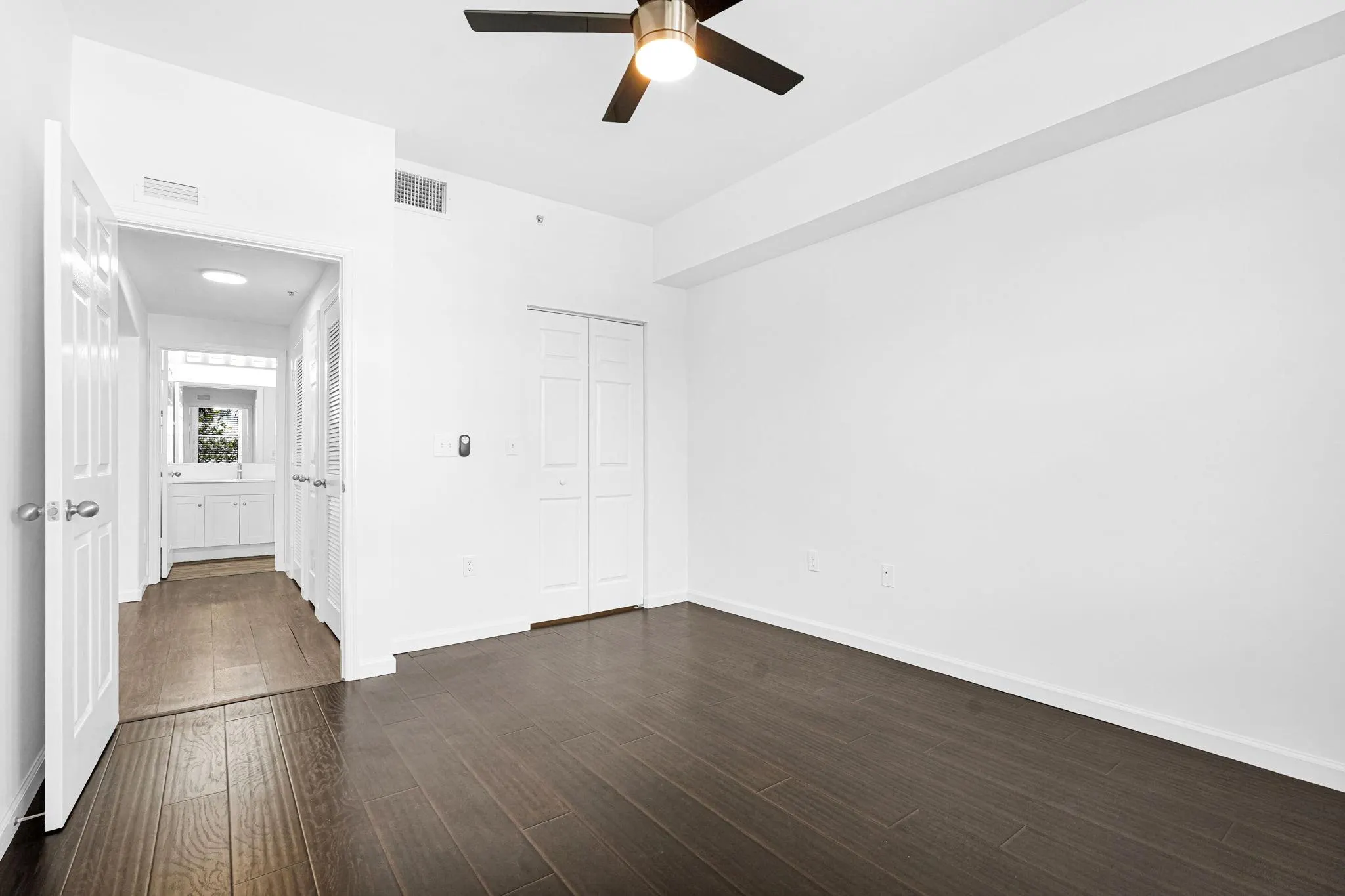 533 NE 3rd Ave, #230