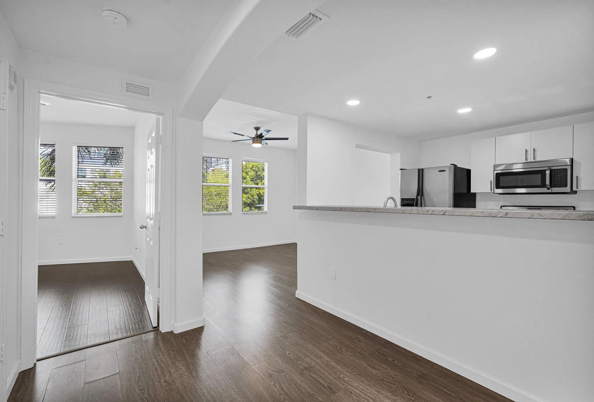 533 NE 3rd Ave, #230