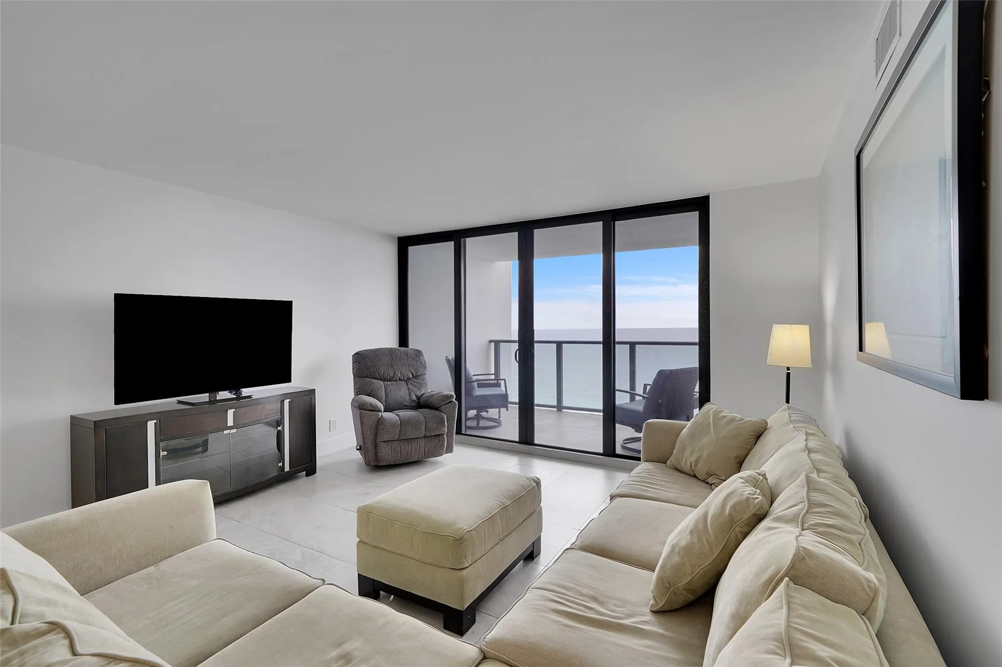 2301 S Ocean Dr, #1701