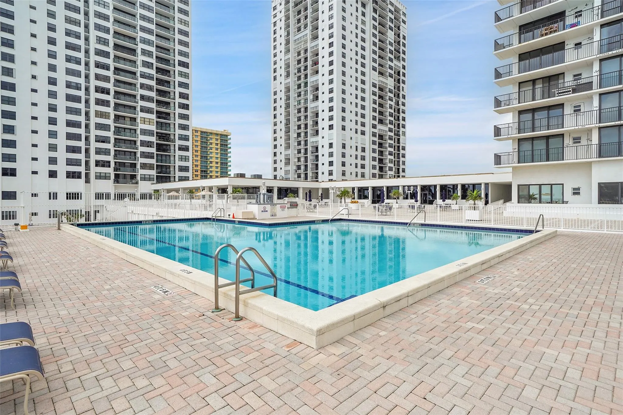 2301 S Ocean Dr, #1701