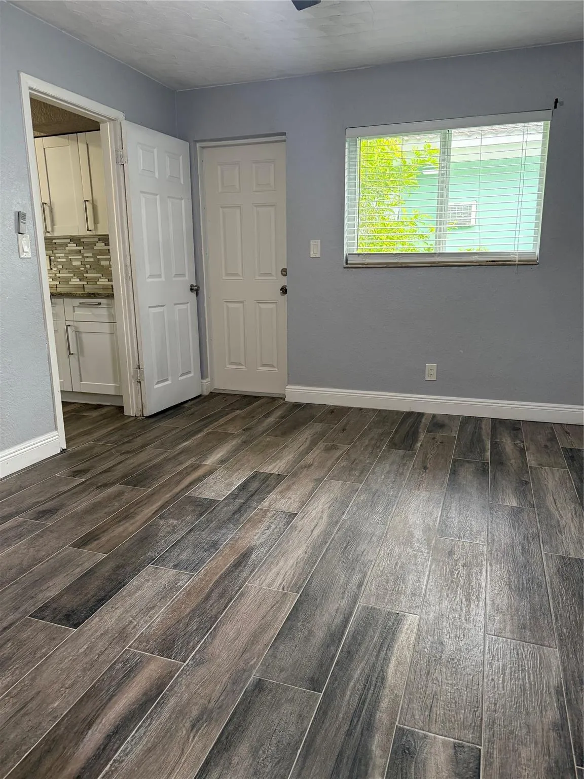 1516 NW 7th Ave, #1516-Front