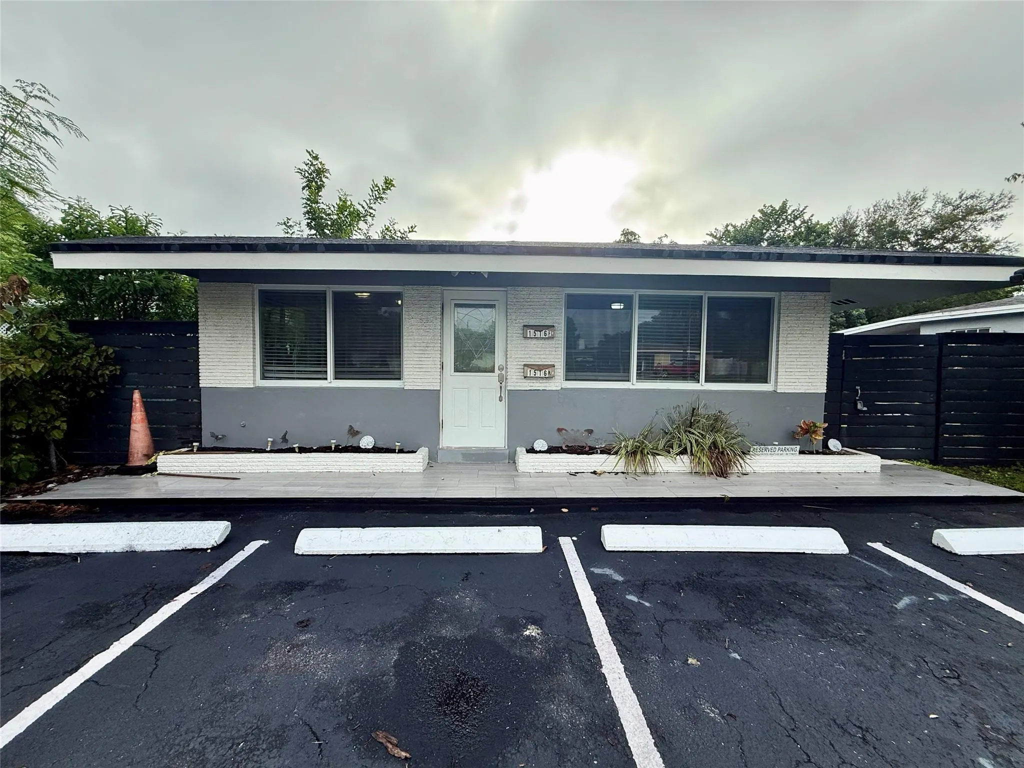 1516 NW 7th Ave, #1516-Front