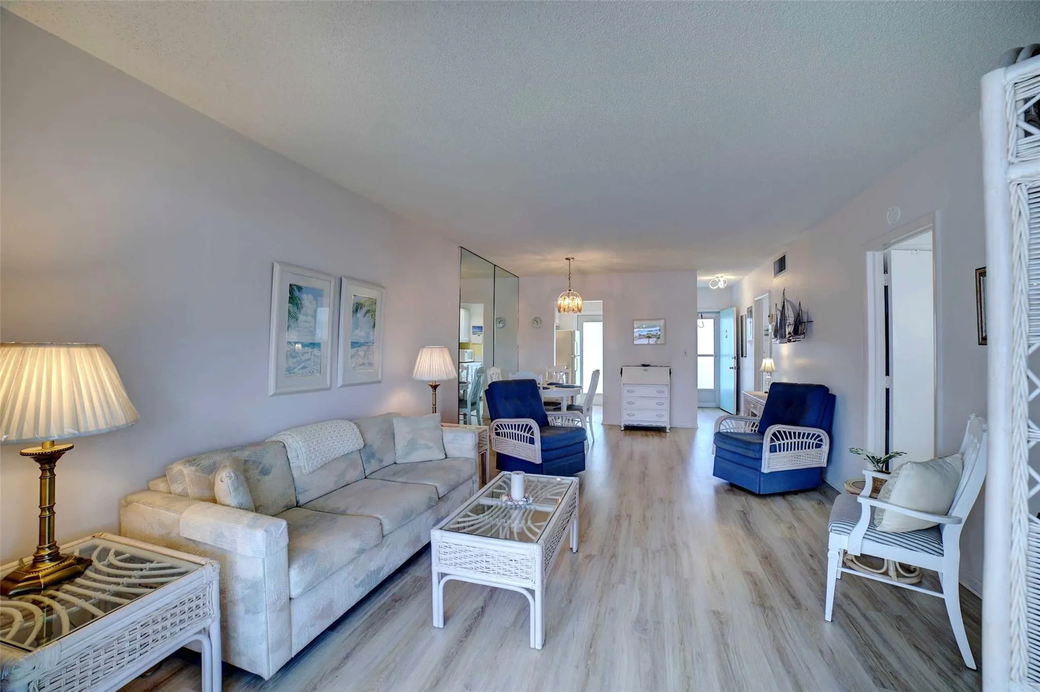 1801 Ocean Dr, #201
