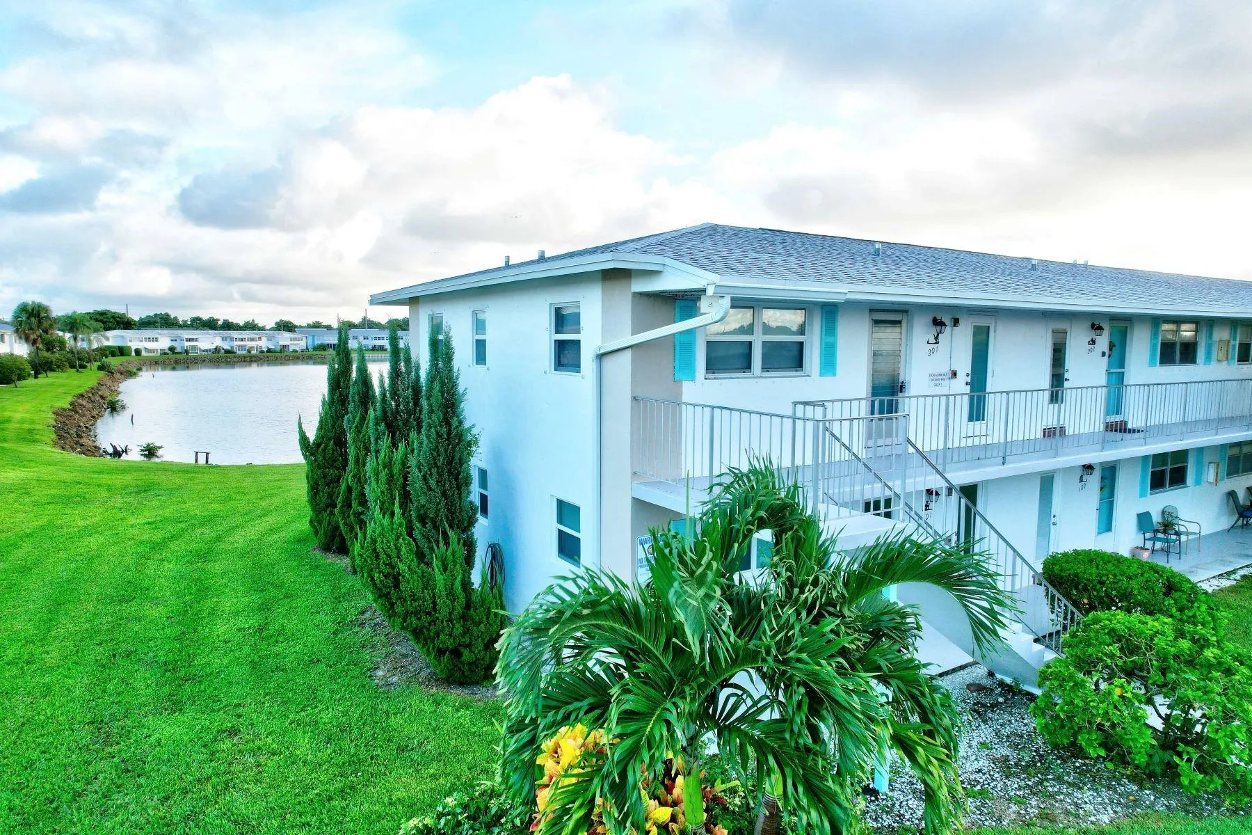 1801 Ocean Dr, #201