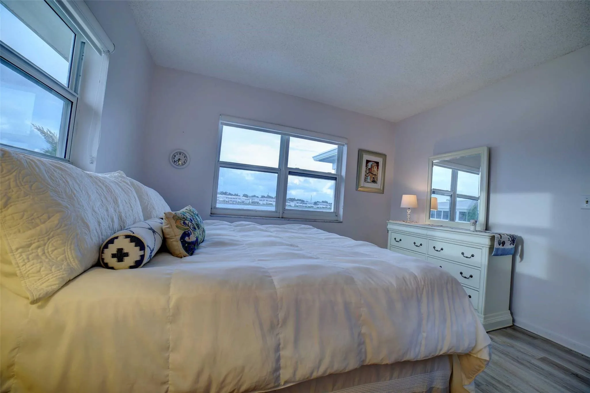 1801 Ocean Dr, #201