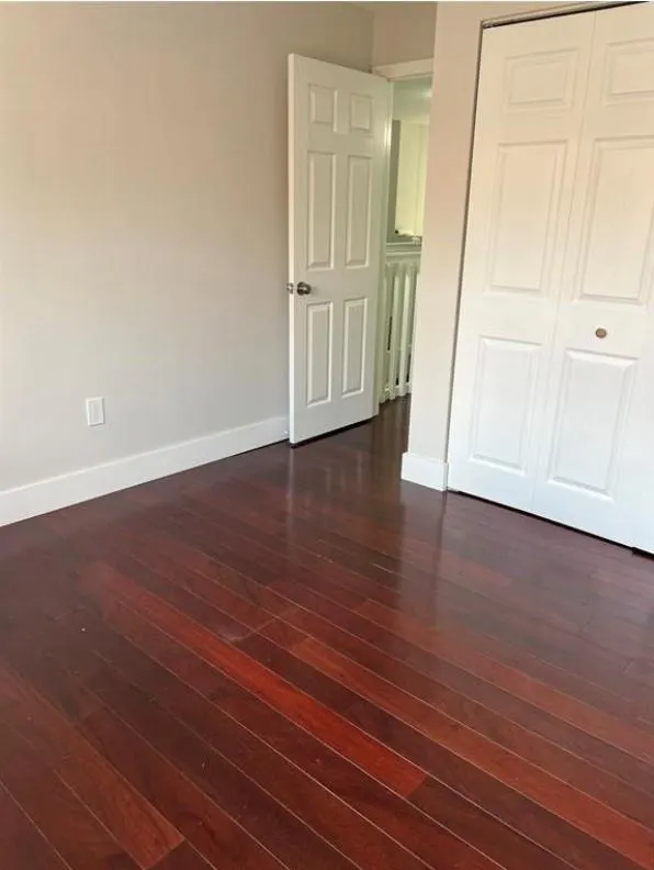 208 MAGNOLIA AVE