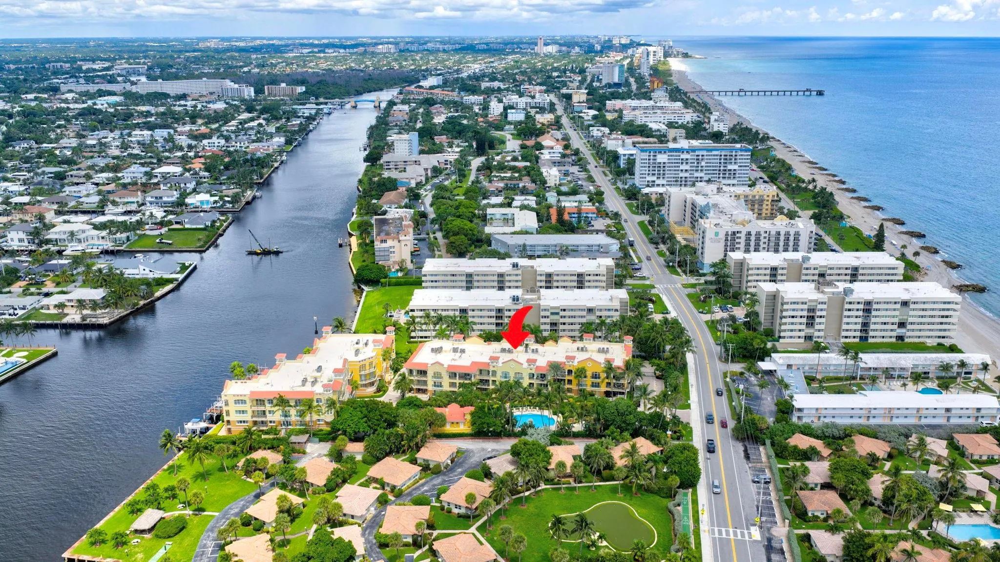 1228 Hillsboro Mile, #203