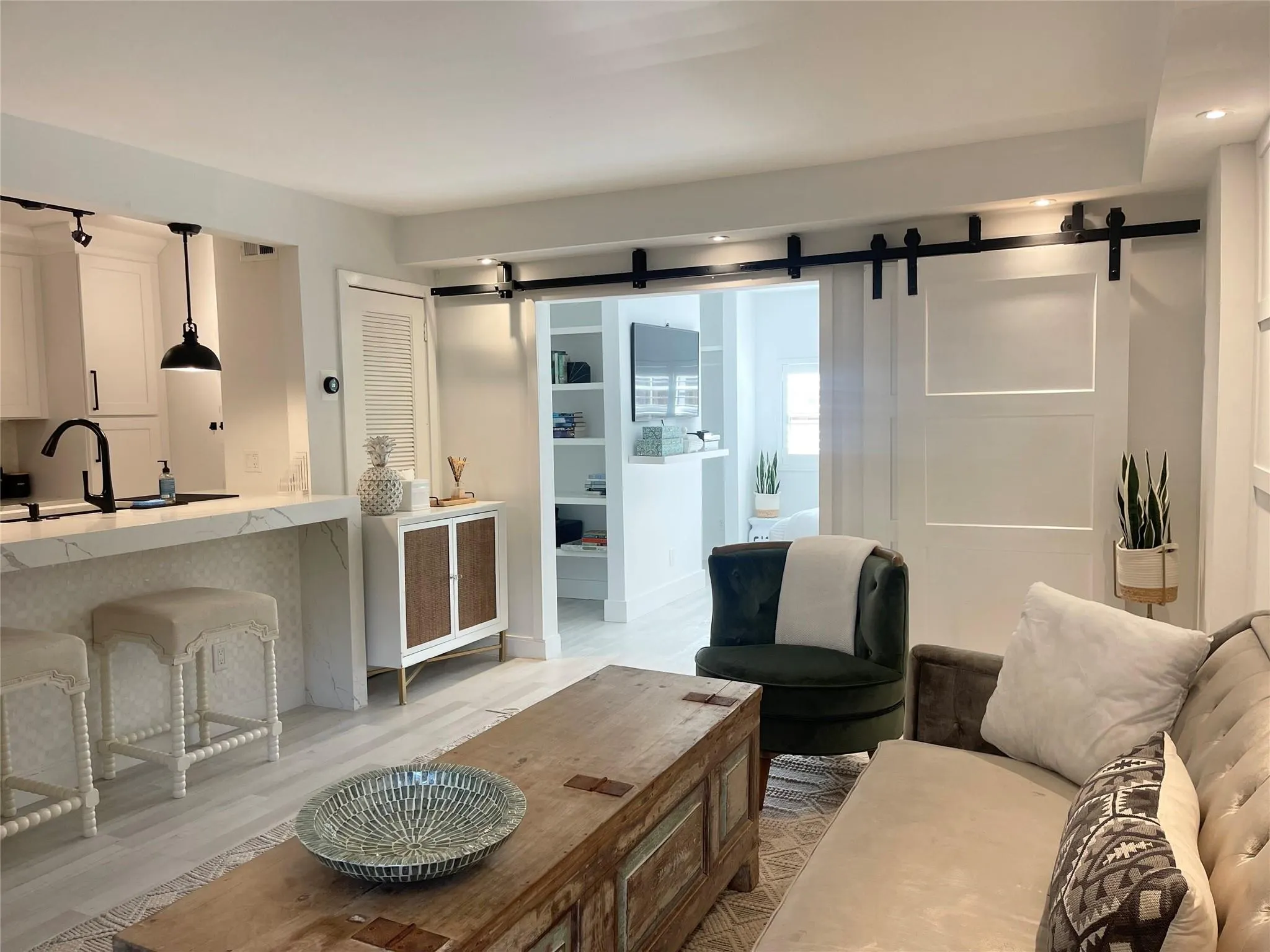 1405 Miami Rd, #9