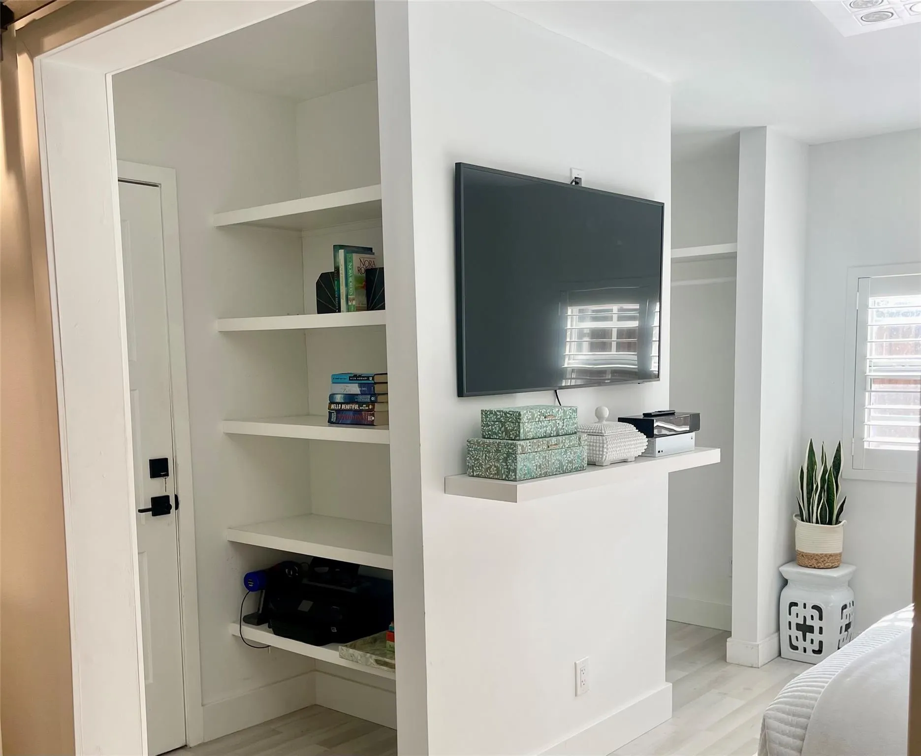 1405 Miami Rd, #9