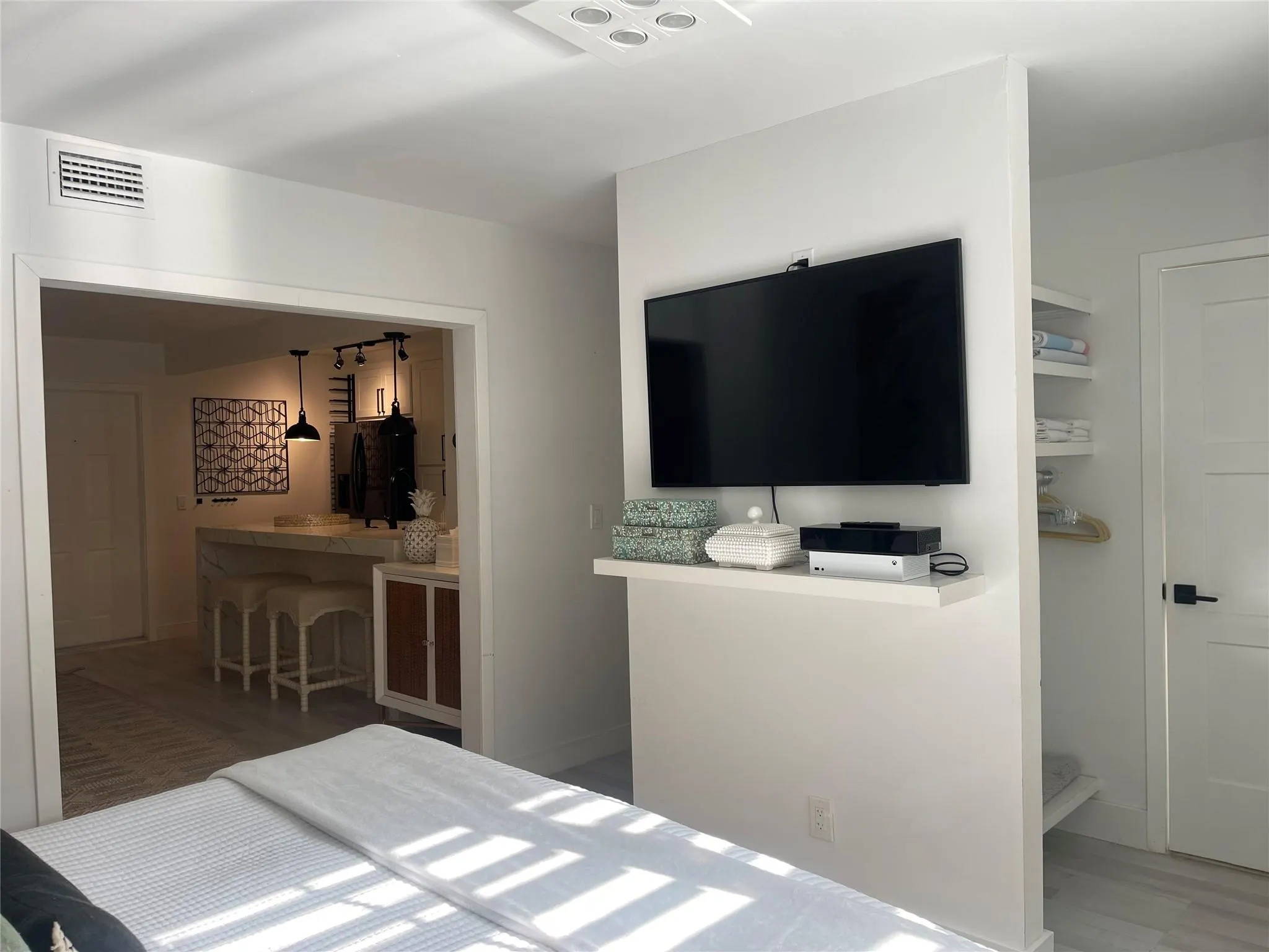 1405 Miami Rd, #9