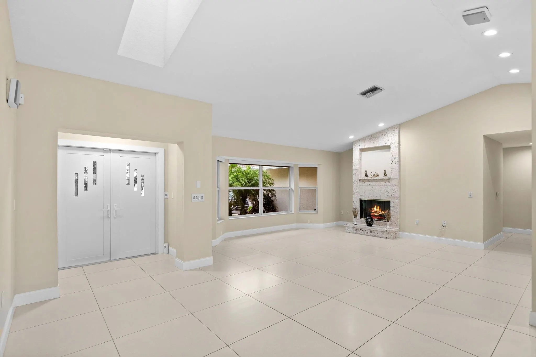 1412 NE 53rd Ct