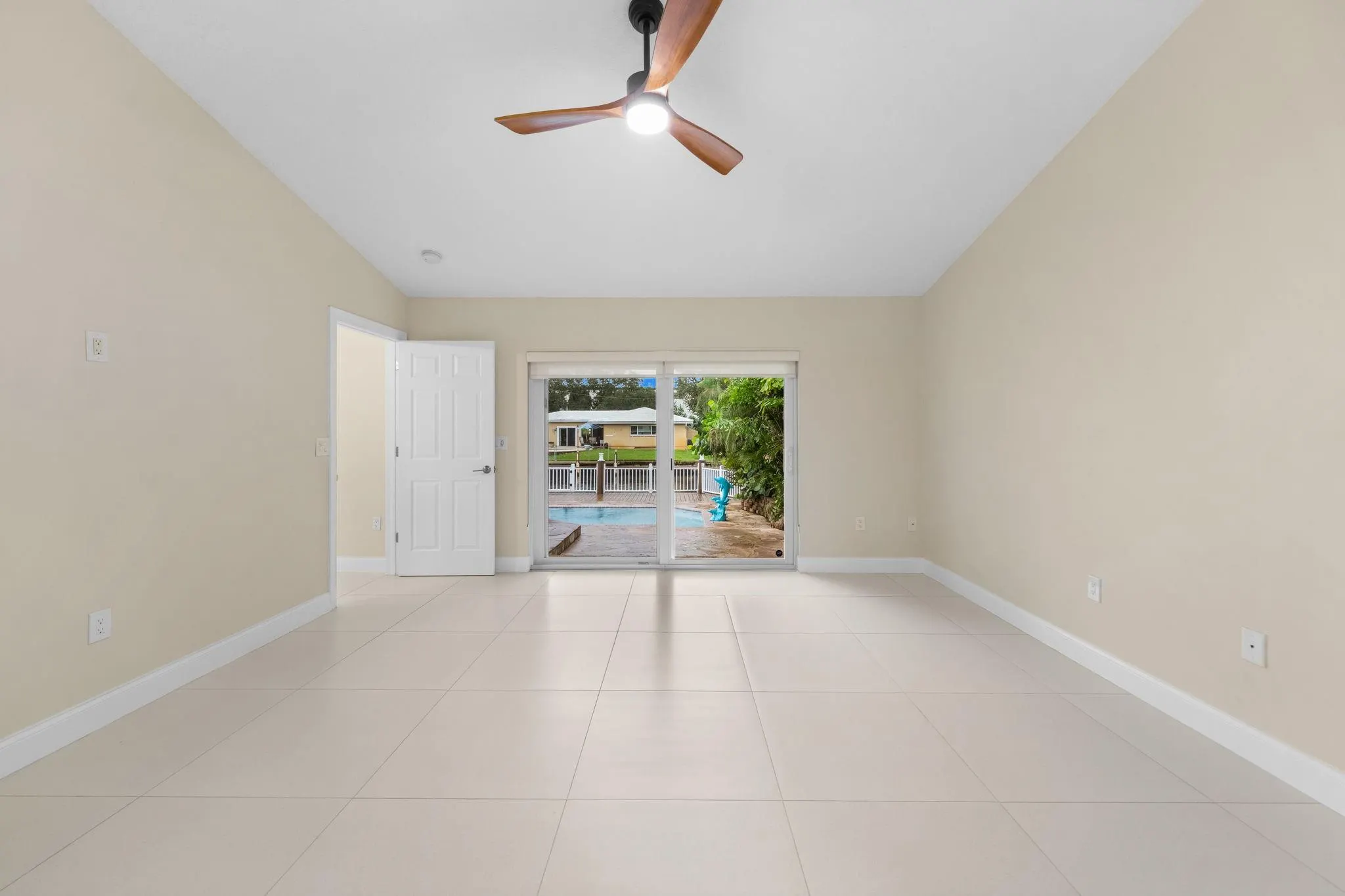 1412 NE 53rd Ct