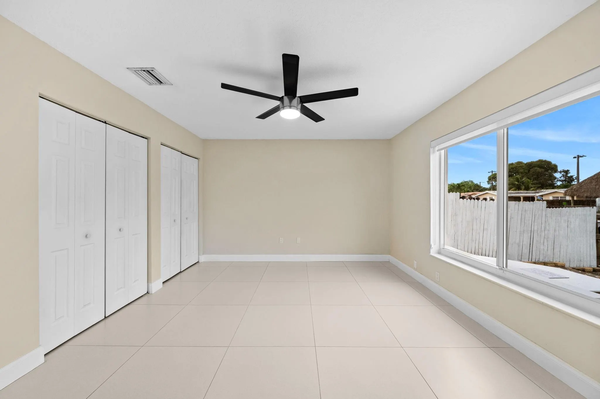 1412 NE 53rd Ct