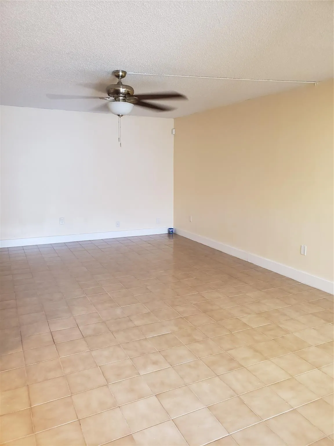 750 NE 199th St, #H-106