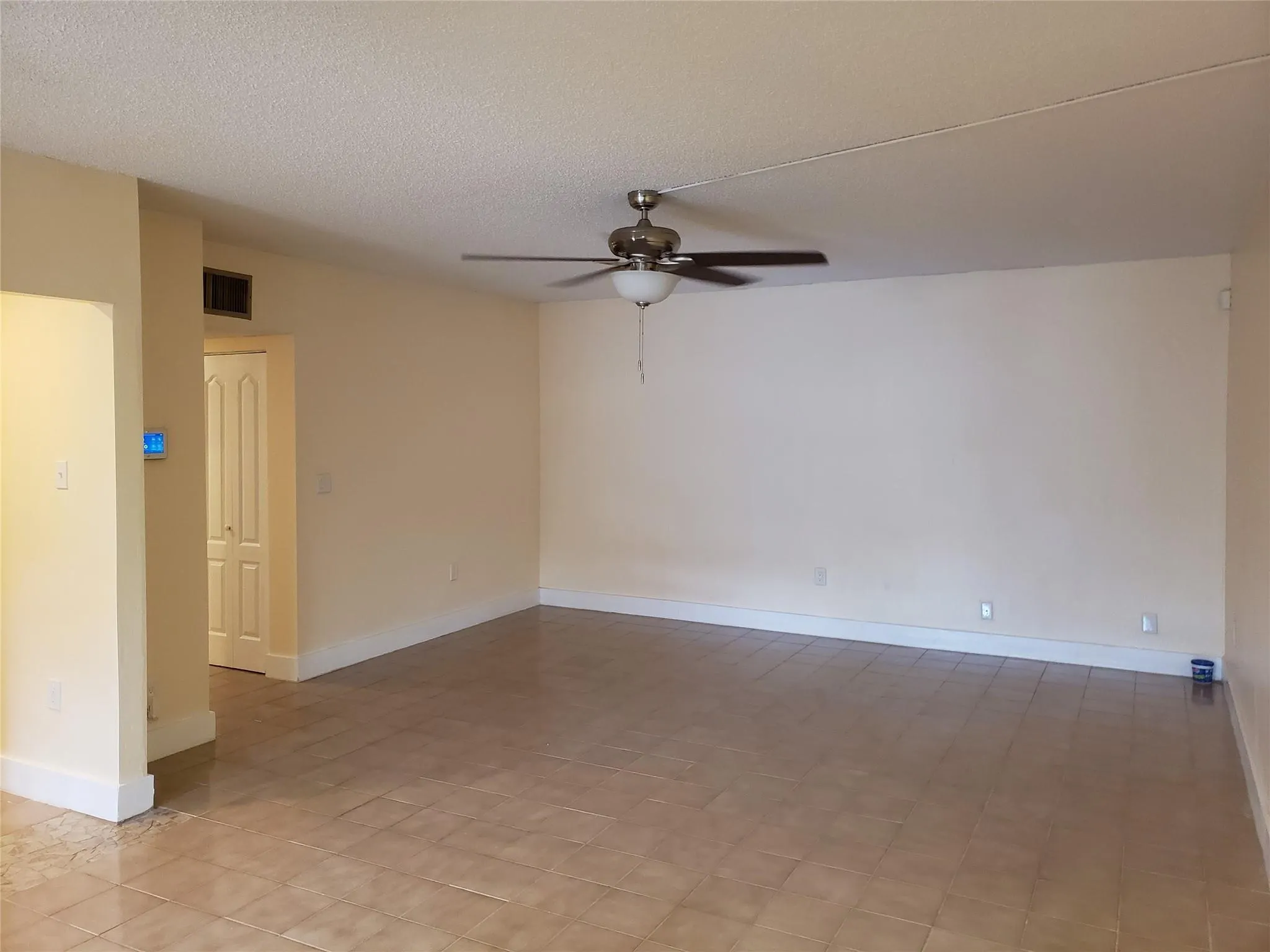 750 NE 199th St, #H-106