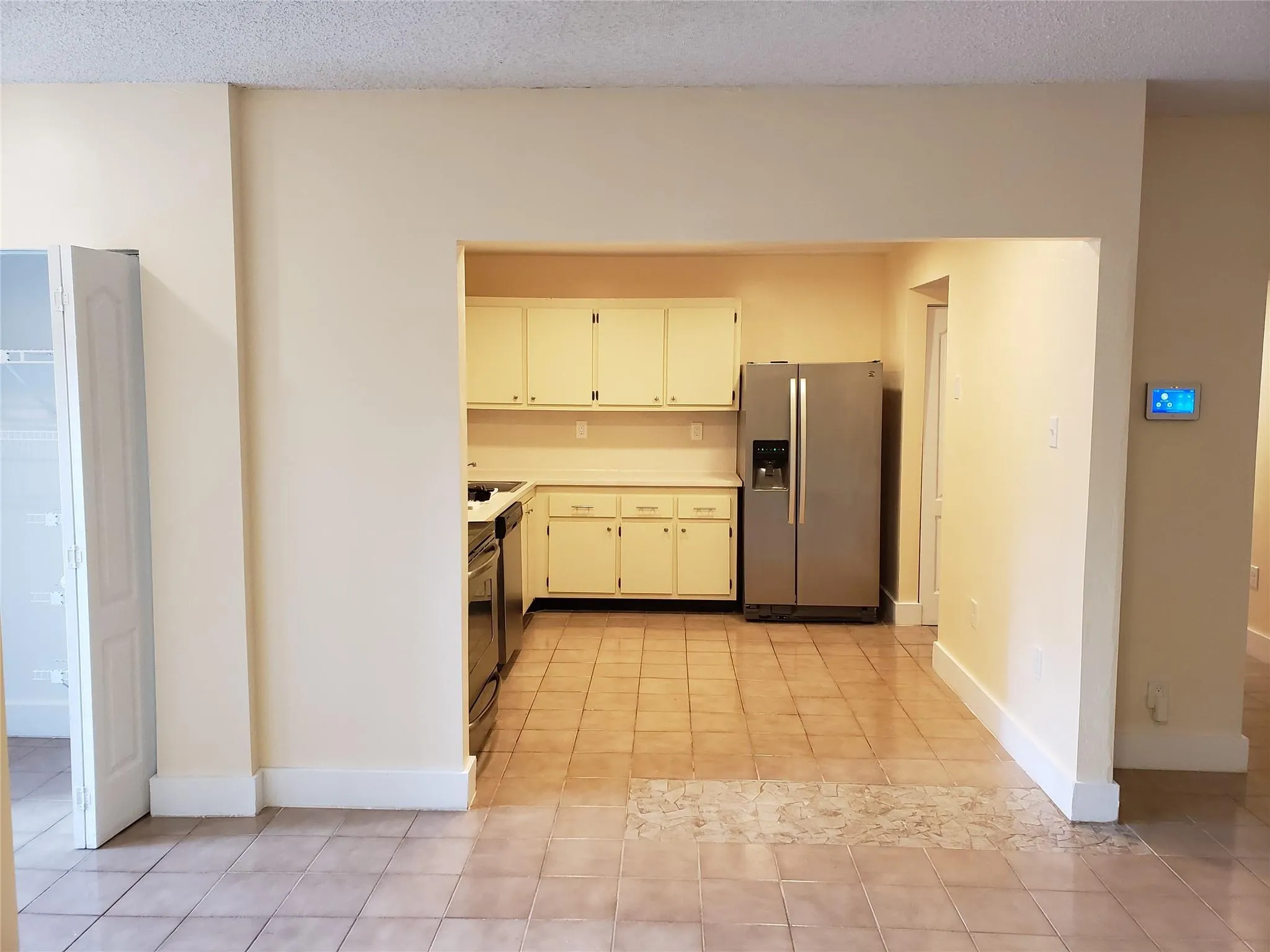 750 NE 199th St, #H-106