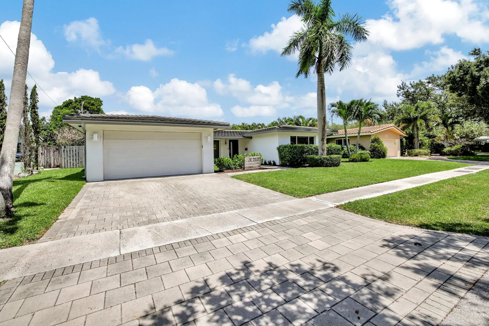 2141 NE 62nd Ct