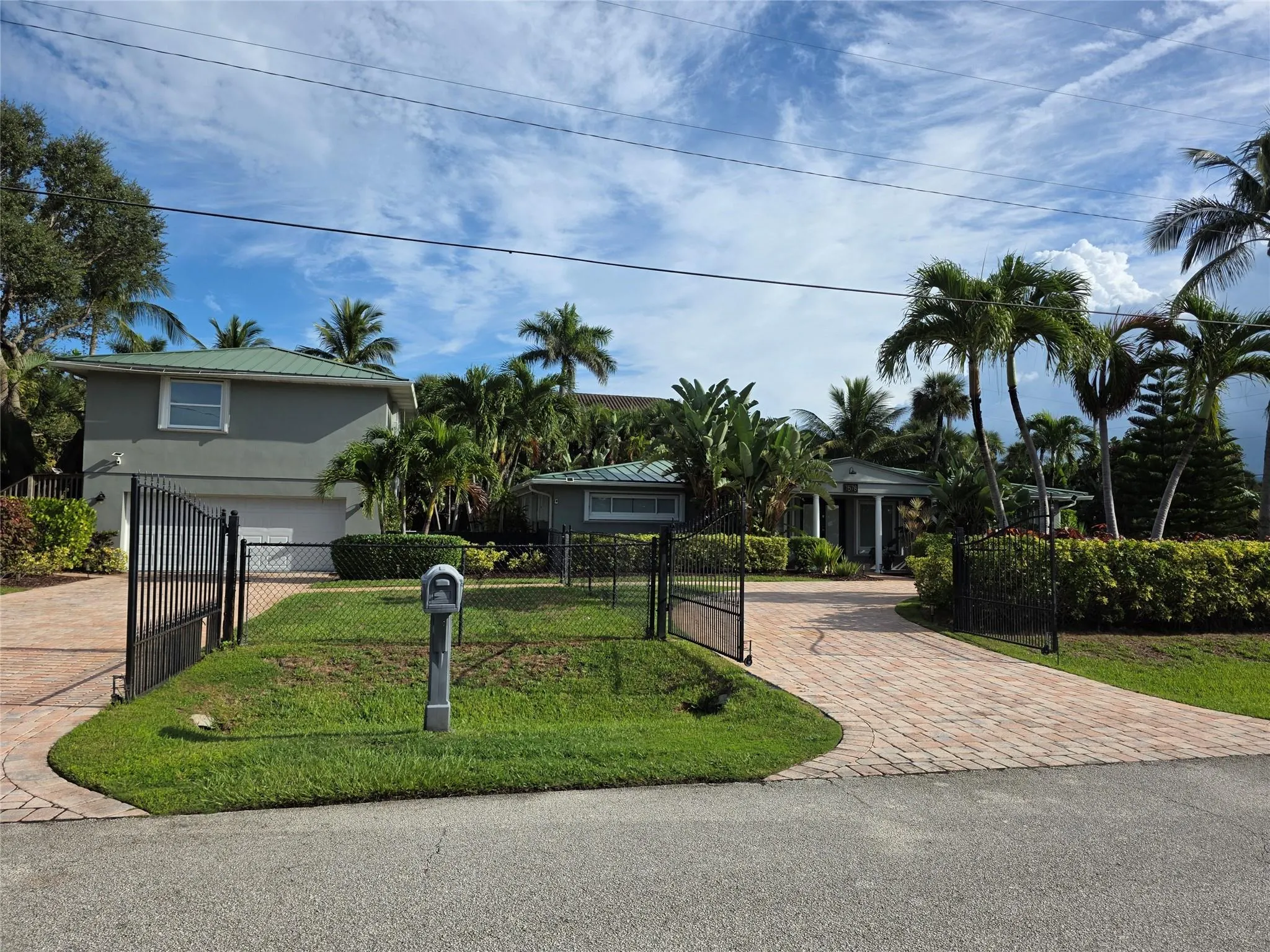 1578 Thumb Point Dr