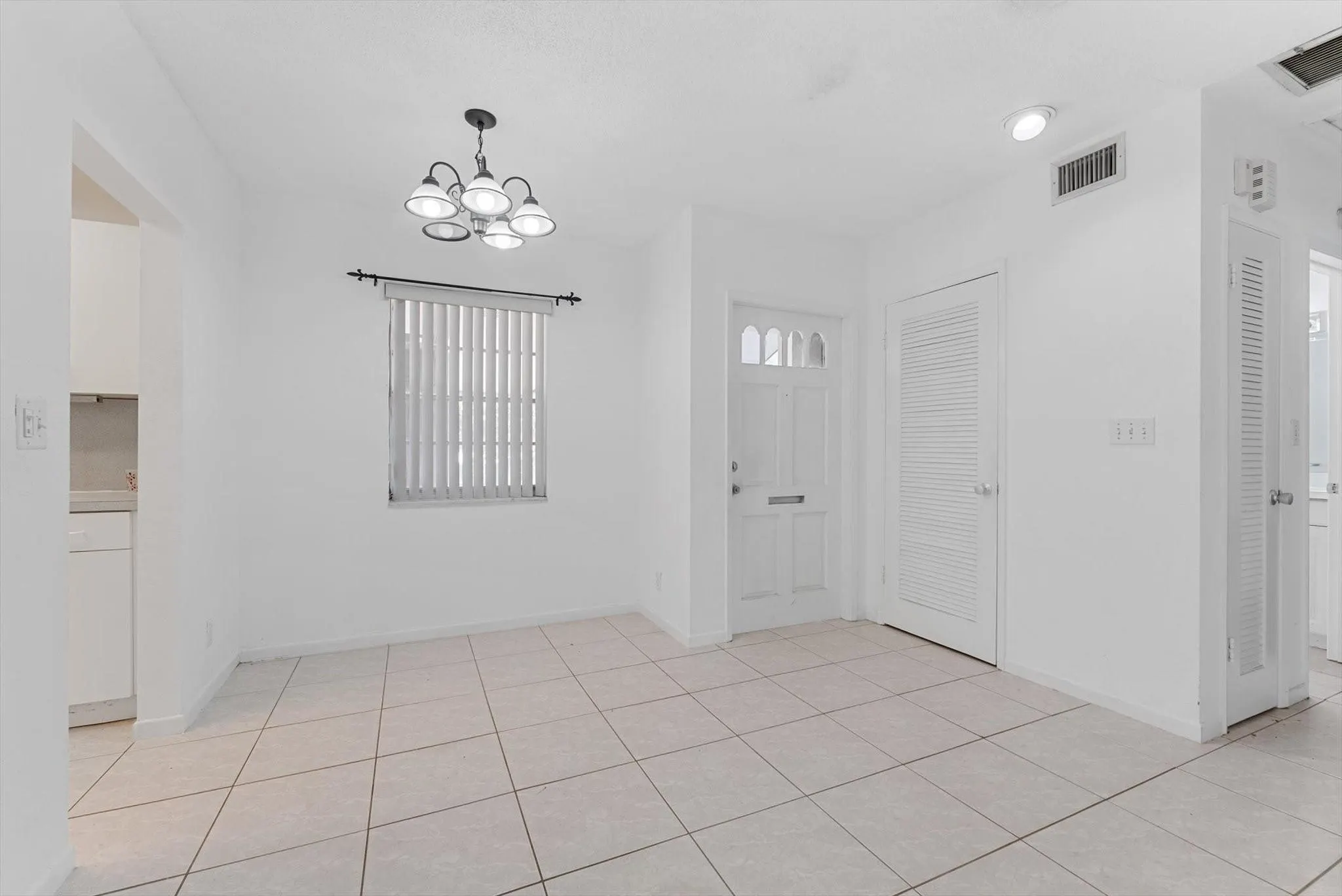 9089 Thunderbird Drive