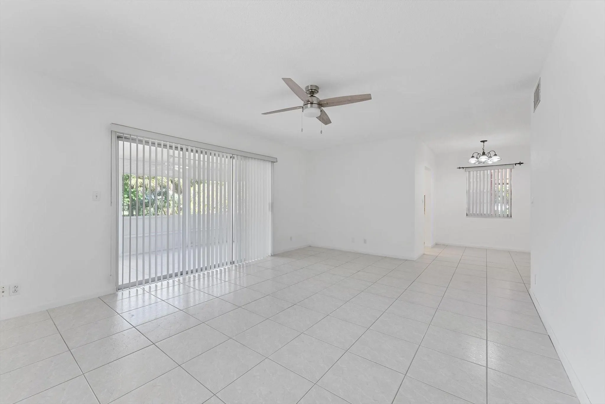 9089 Thunderbird Drive