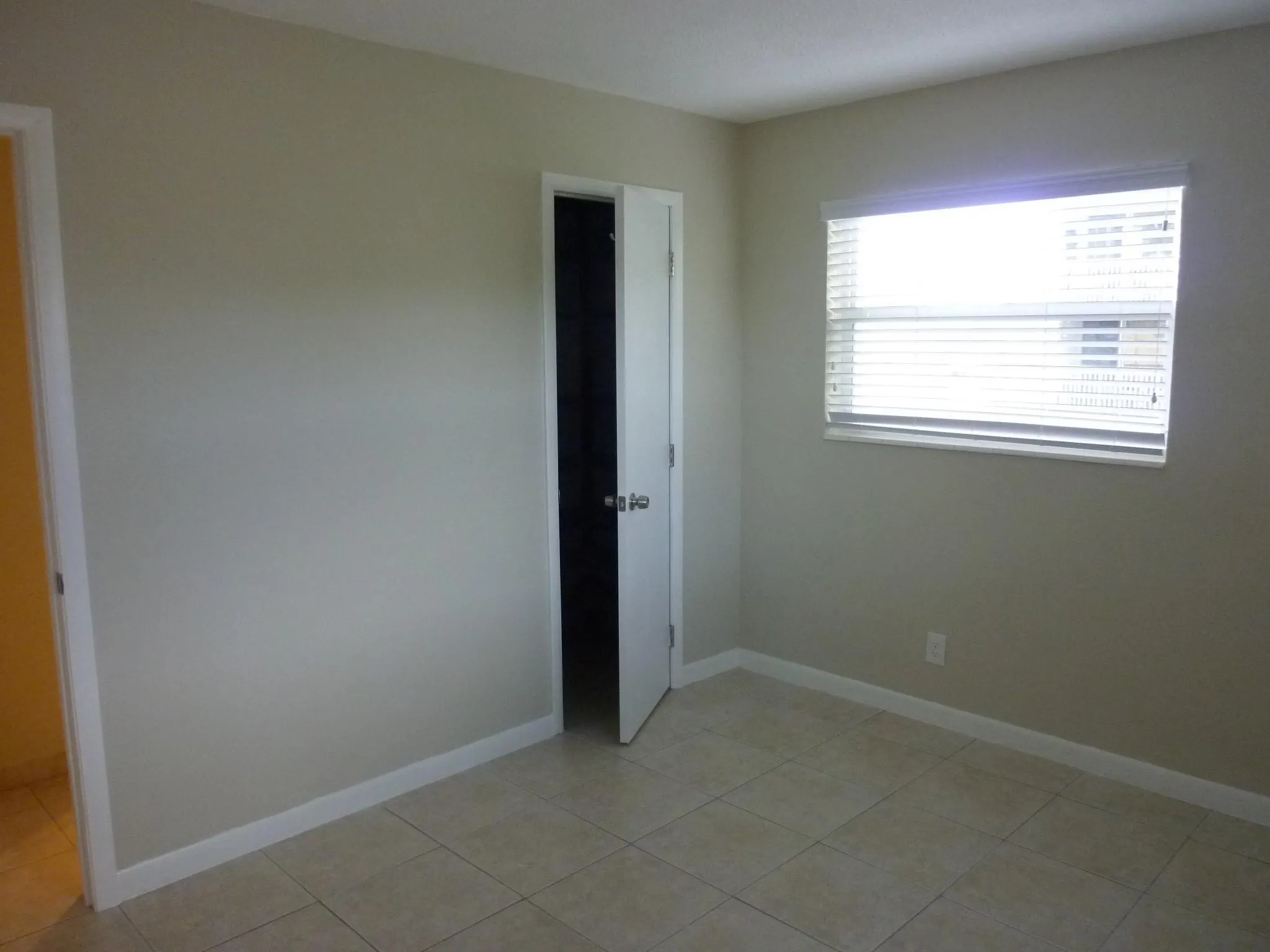 2131 N Ocean Blvd, #17