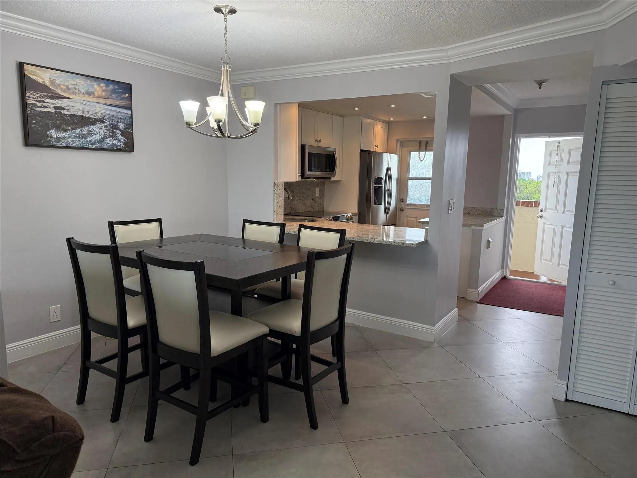 1319 E Hillsboro Blvd, #609