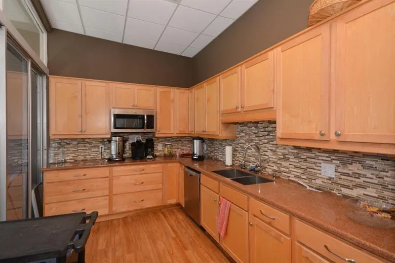 1319 E Hillsboro Blvd, #609