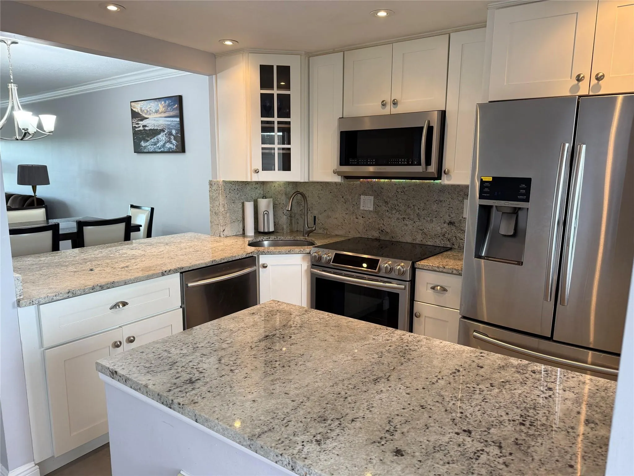 1319 E Hillsboro Blvd, #609