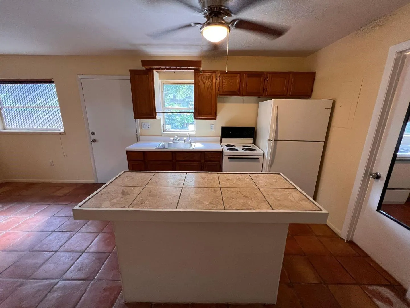 1018 Middle St, #2
