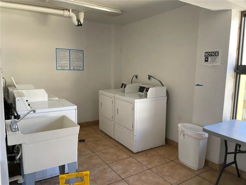 15600 NW 7th Ave, #511