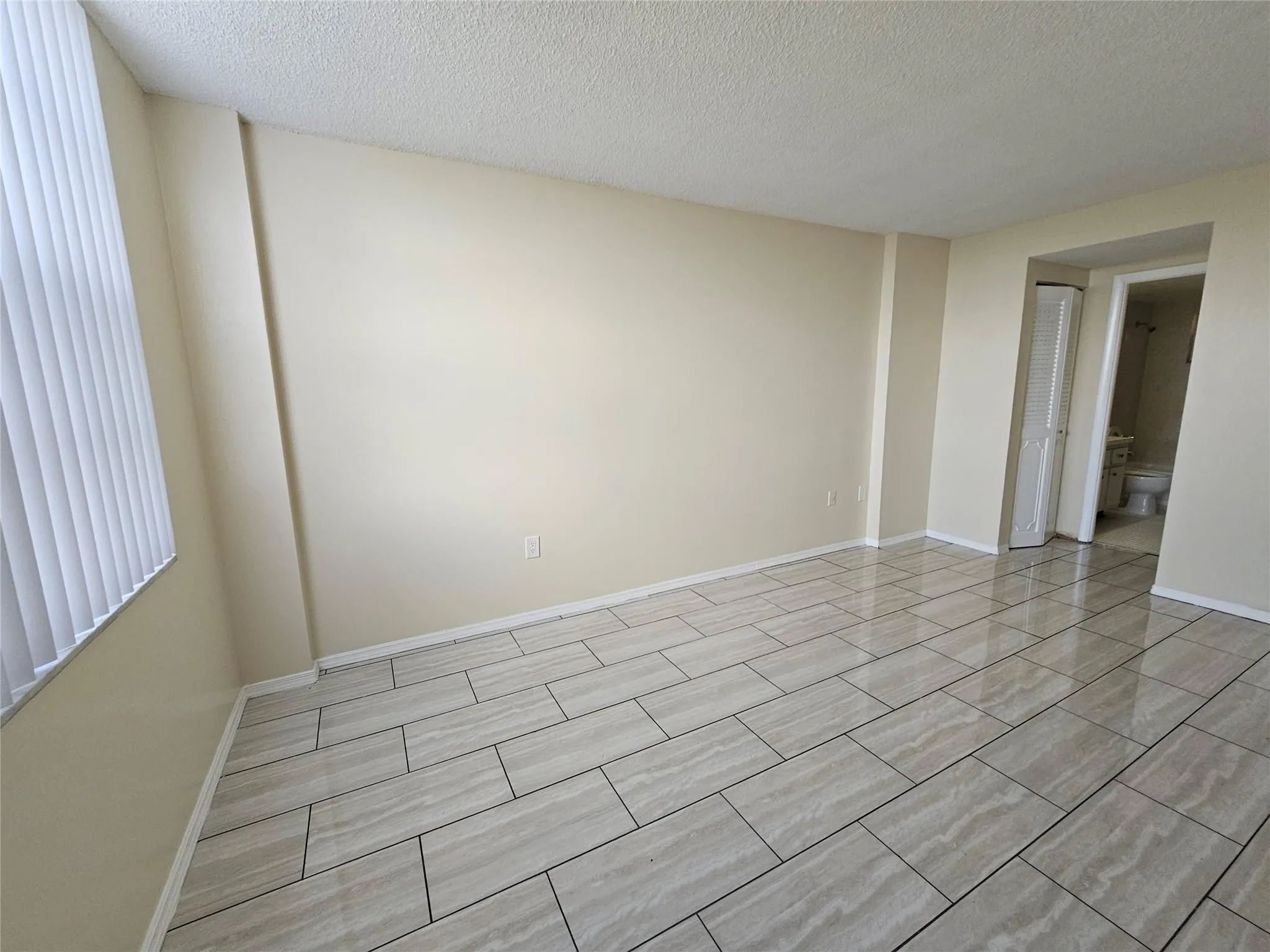 15600 NW 7th Ave, #511