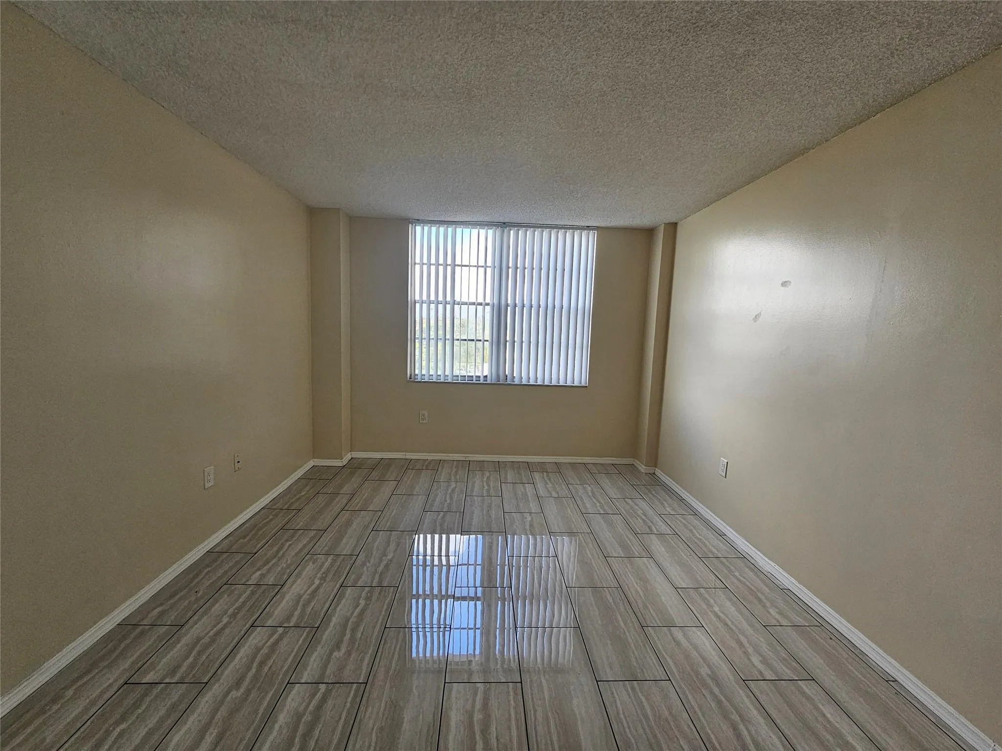 15600 NW 7th Ave, #511