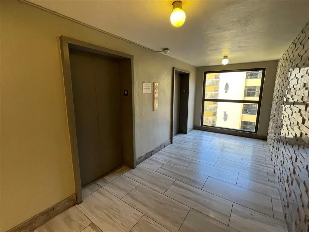 15600 NW 7th Ave, #511