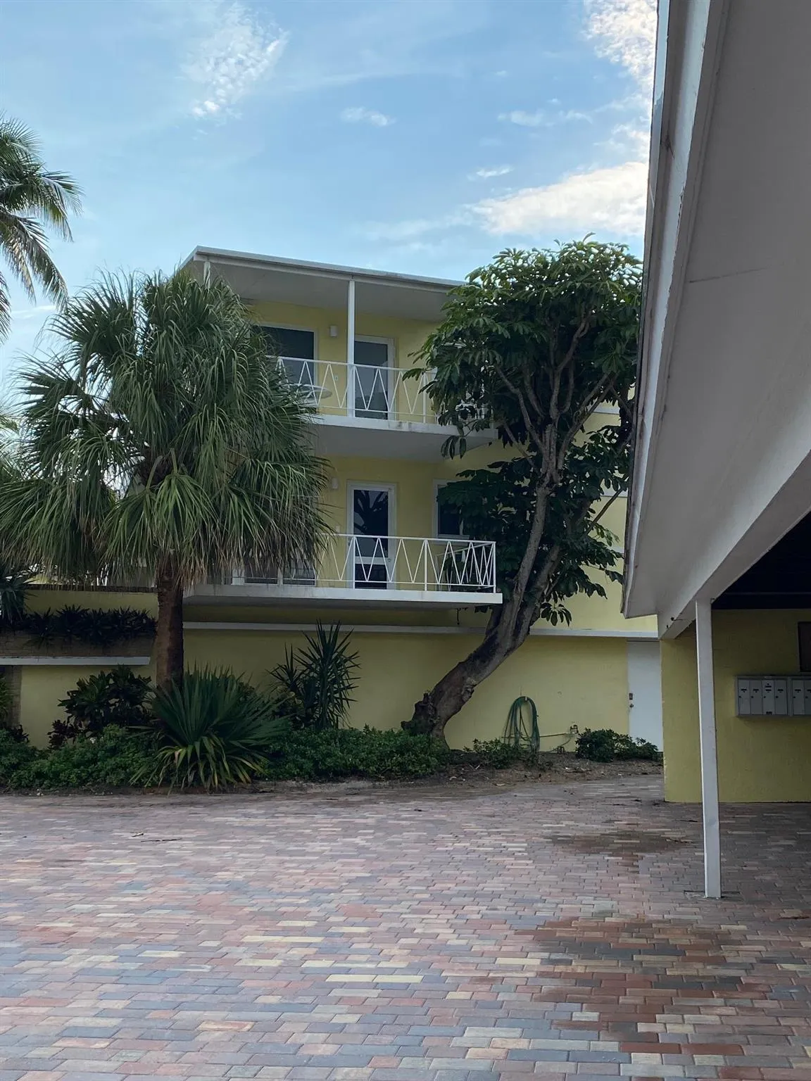 1398 S Ocean Blvd, #11