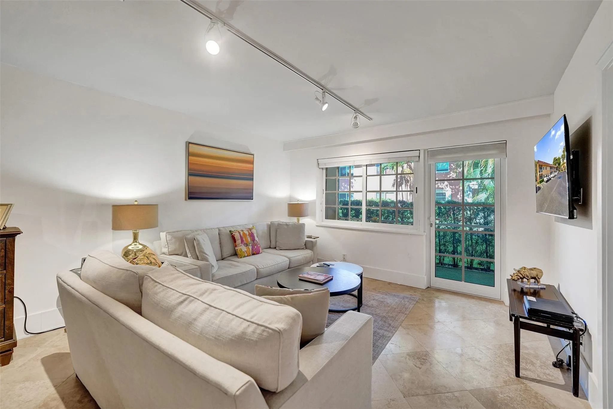 200 NE 19th Ct, #107M