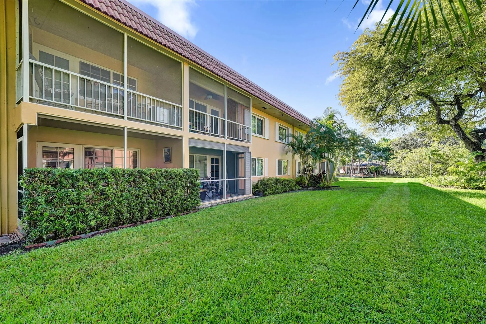 200 NE 19th Ct, #107M