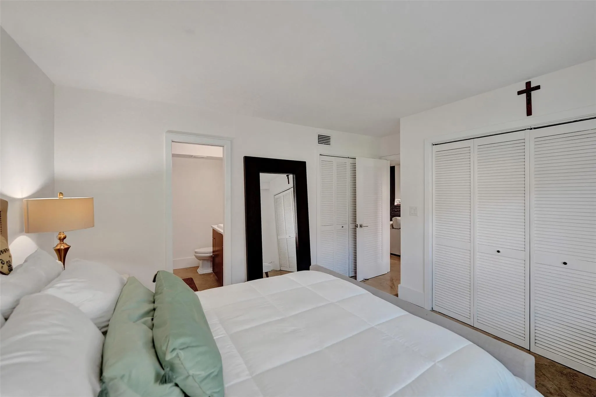 200 NE 19th Ct, #107M