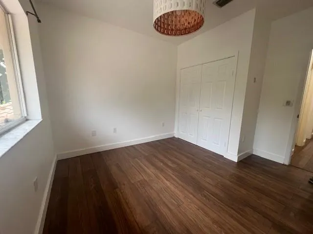 16360 Malibu Dr