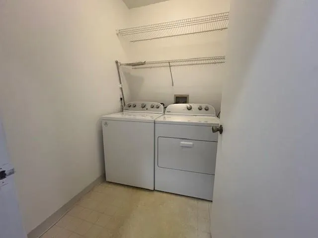 16360 Malibu Dr