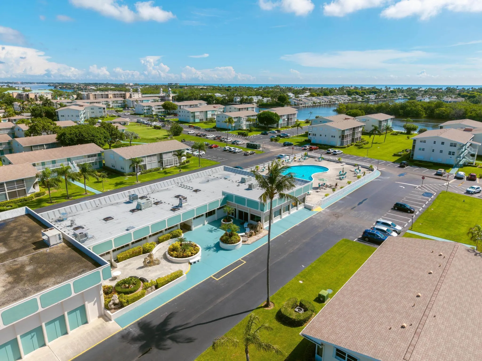 480 Horizons W, #207