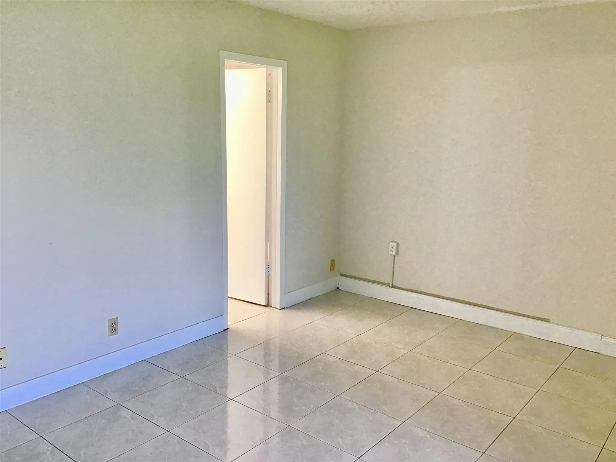 135 Fanshaw D, #135