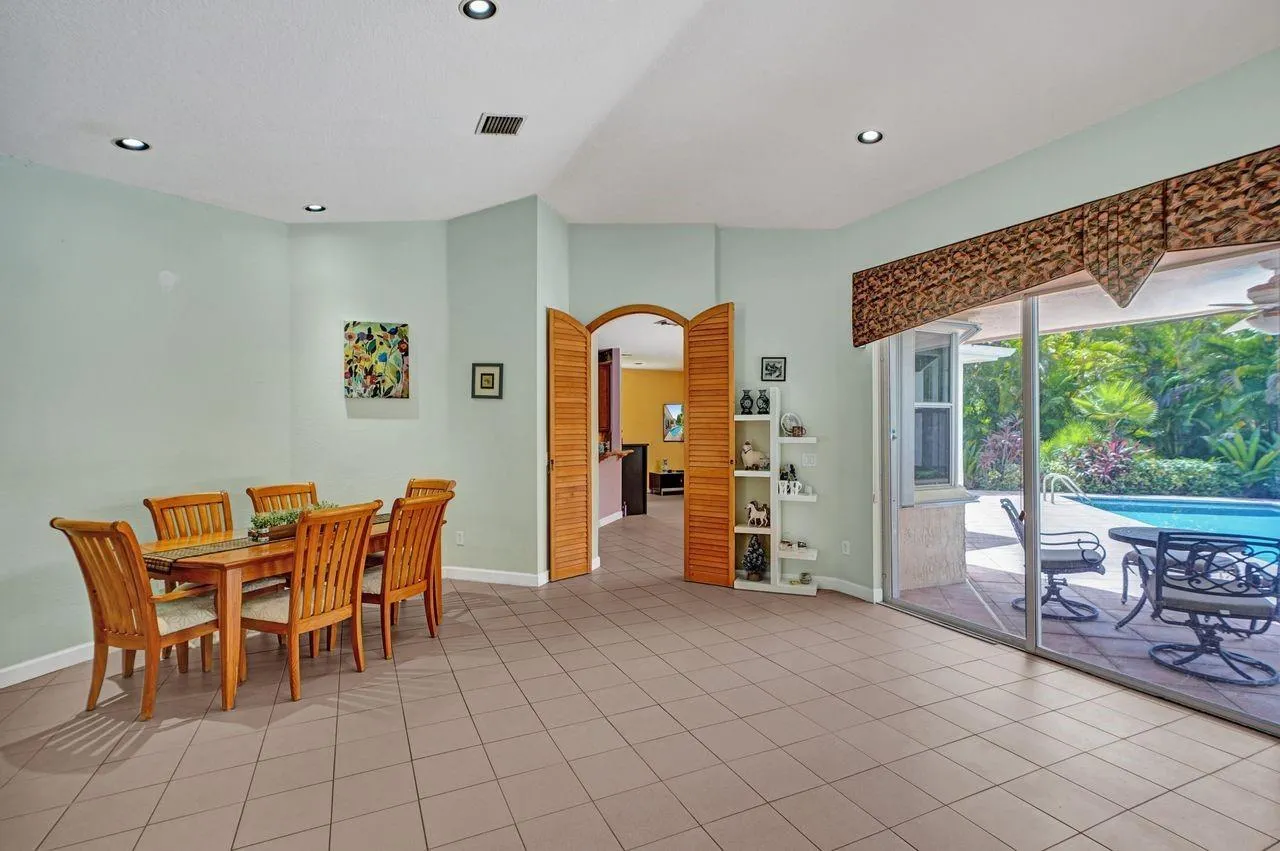 8128 SW 172nd Ter